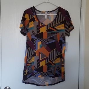🧡 4 for $15! Nwt’s Funky Geo, Classic Tee Small